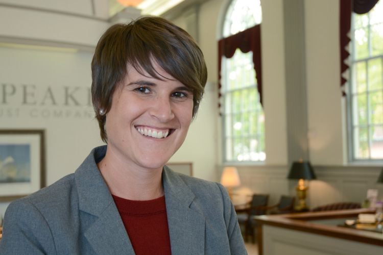 Kristen Owen Attains CERTIFIED FINANCIAL PLANNER™ Certification